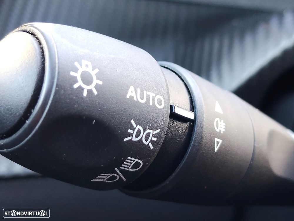 Peugeot e-208 50 kWh Allure Pack - 17