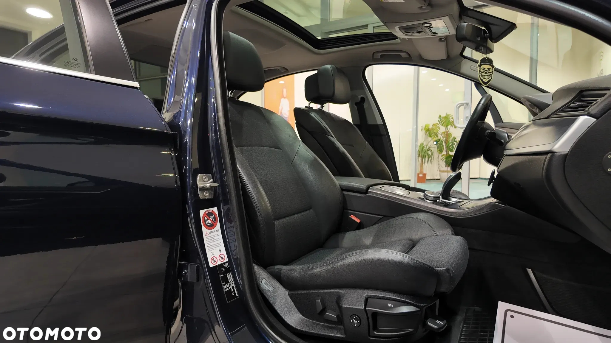 BMW Seria 5 520d - 26