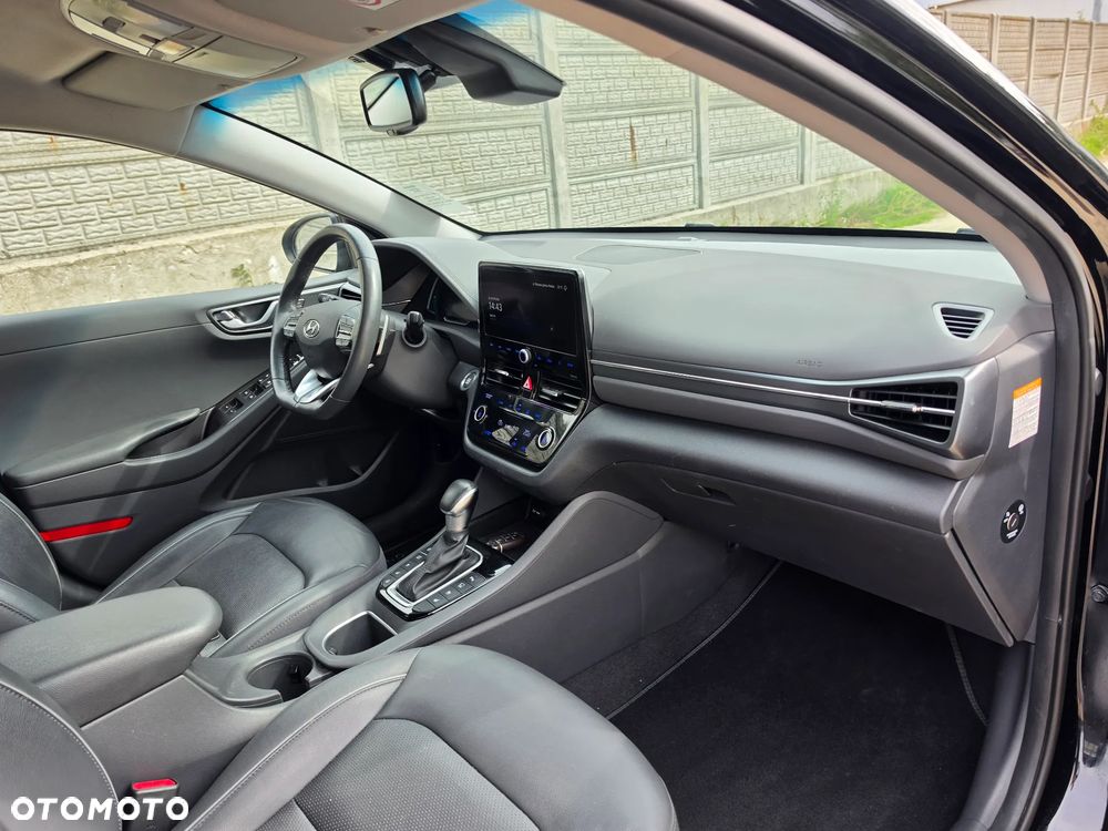 Hyundai IONIQ hybrid Platinum - 11