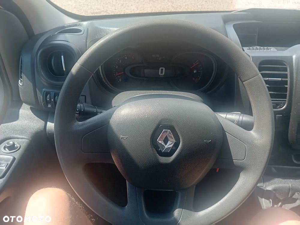 Renault Trafic - 22