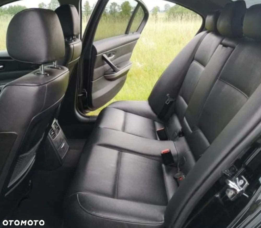 BMW Seria 3 320d - 14