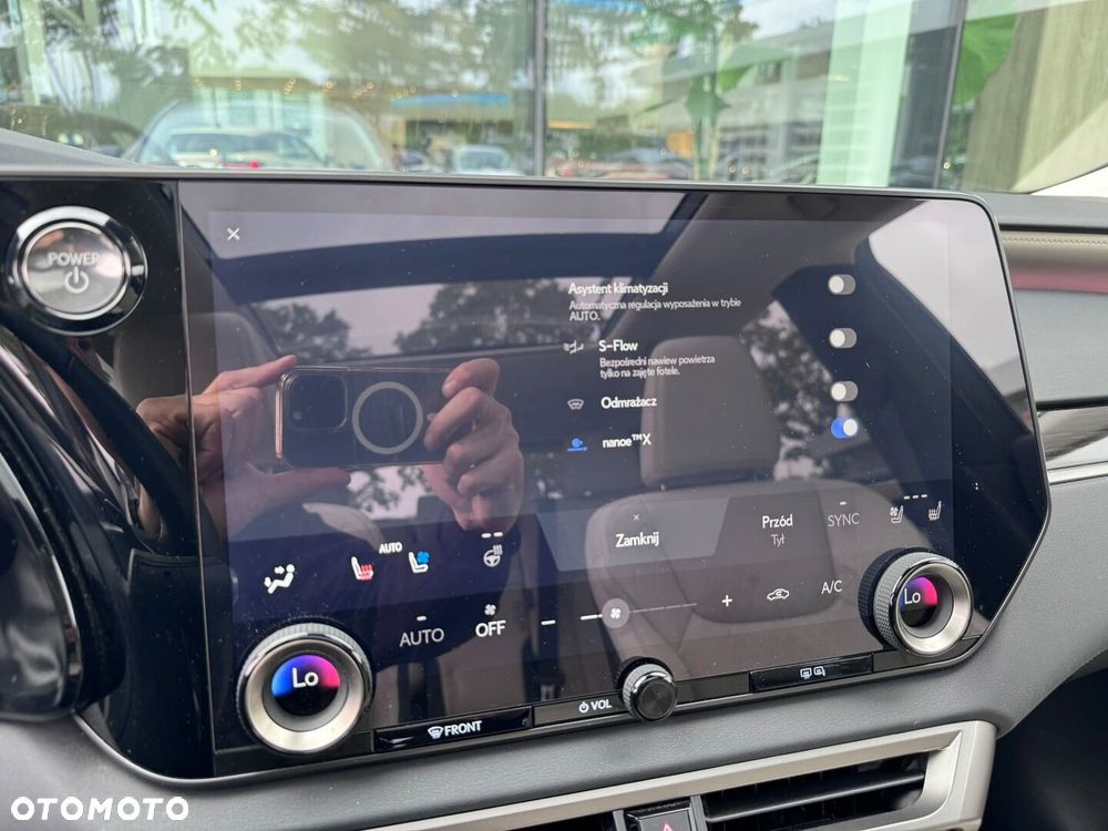 Lexus RX 450h+ F Sport Design - 24