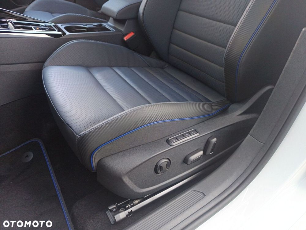 Volkswagen Golf Variant - 8