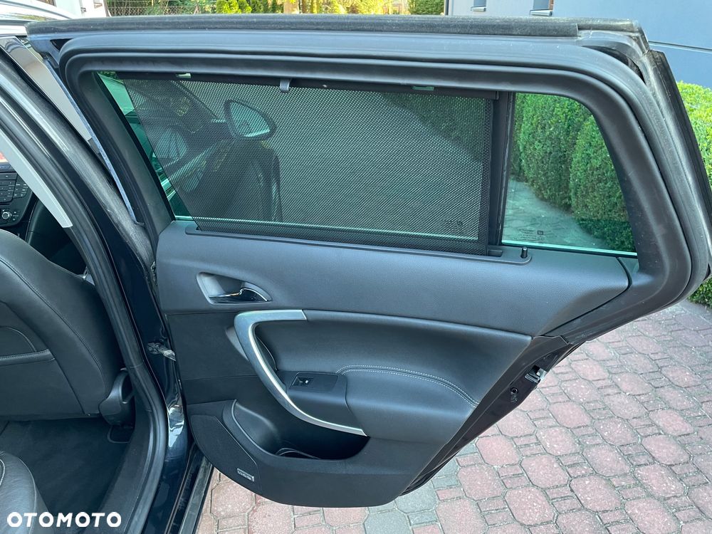 Opel Insignia - 11