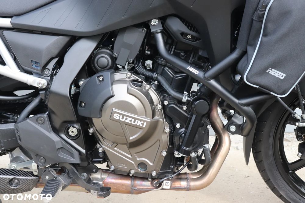 Suzuki V-STROM - 35
