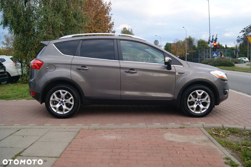 Ford Kuga 2.0 TDCi 4WD Titanium - 4