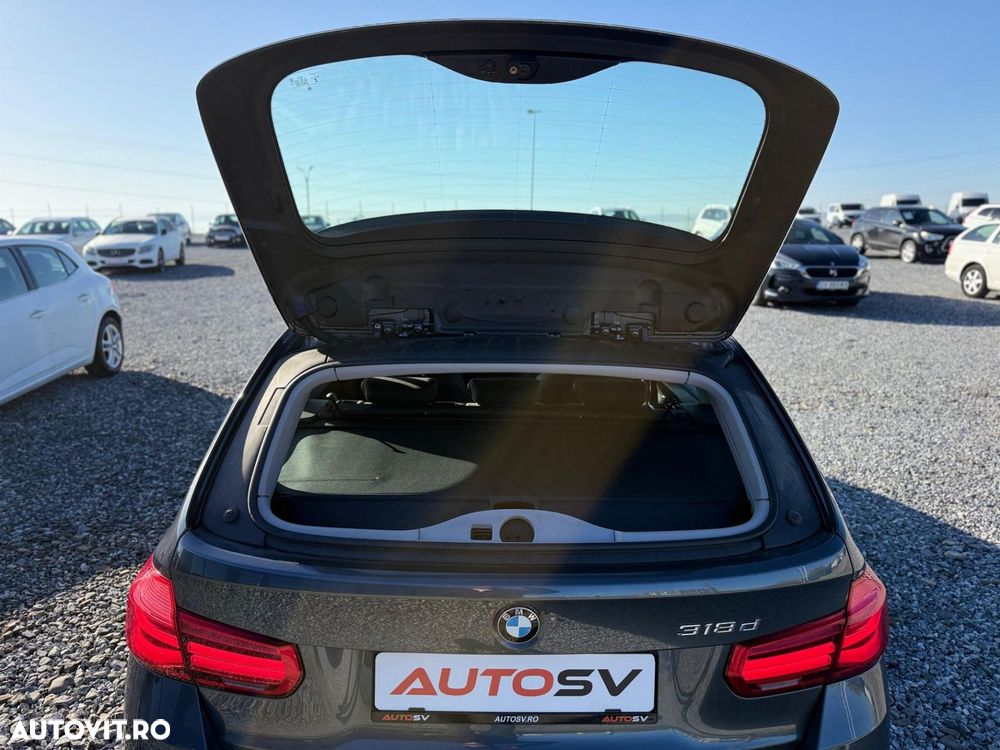 BMW Seria 3 318d Touring Aut. Sport Line - 16