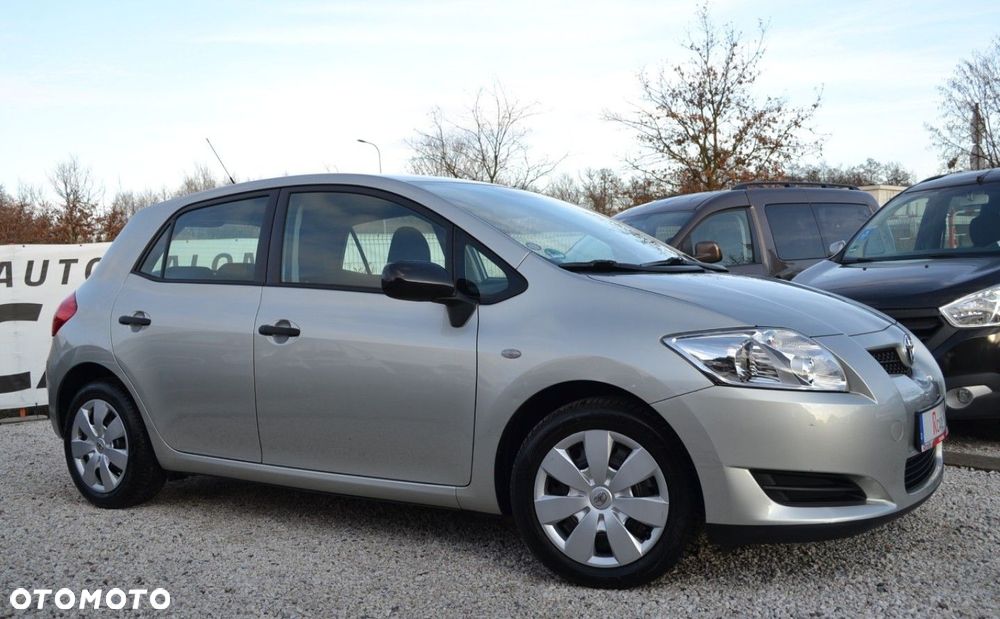 Toyota Auris 1.33 VVT-i Terra - 10