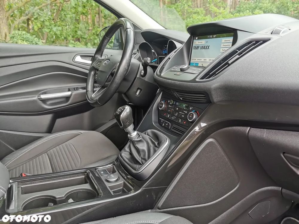 Ford Kuga 1.5 EcoBoost 2x4 Titanium - 11