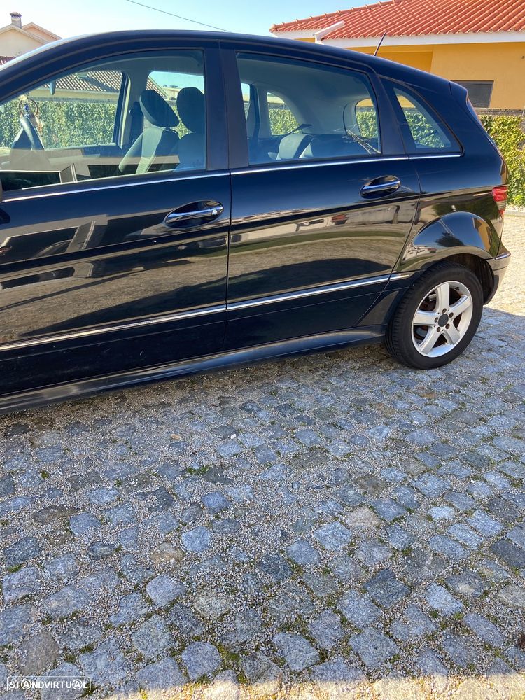 Mercedes-Benz B 150 Standard - 3