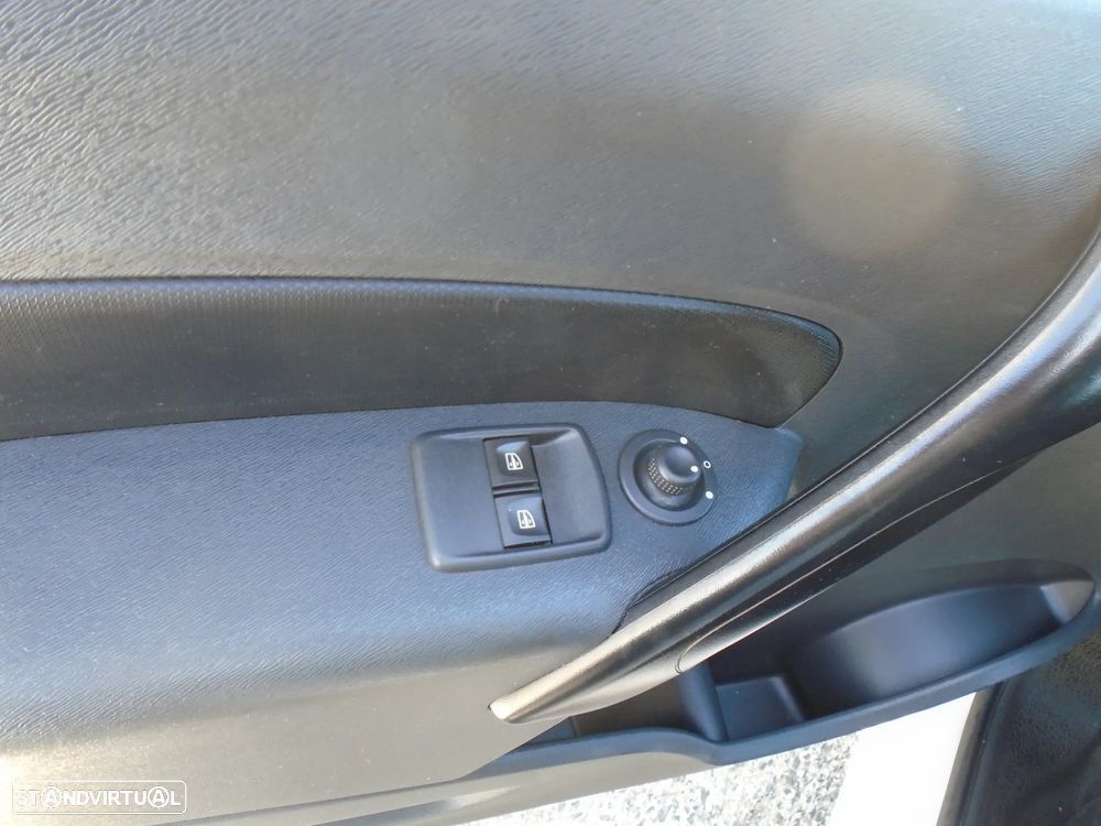 Renault Kangoo 1.5DCI 3- LUGARES 95 CV- 6V Nacional- IVA DEDUTIVEL - 20