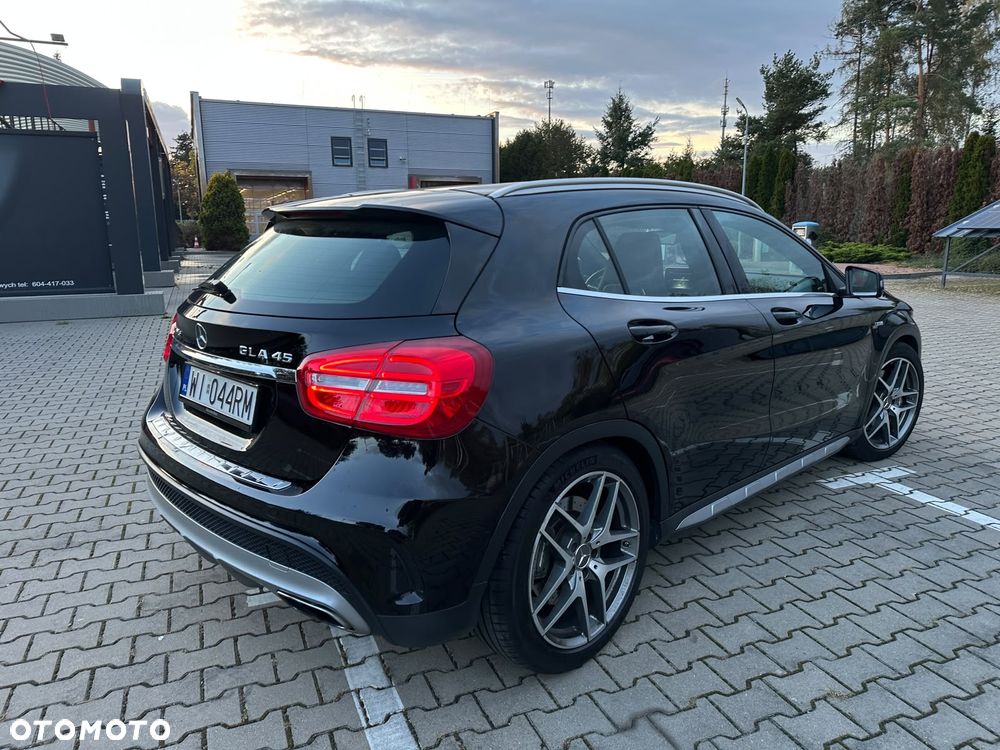 Mercedes-Benz GLA AMG 45 4Matic AMG Speedshift 7G-DCT AMG Night Edition - 12