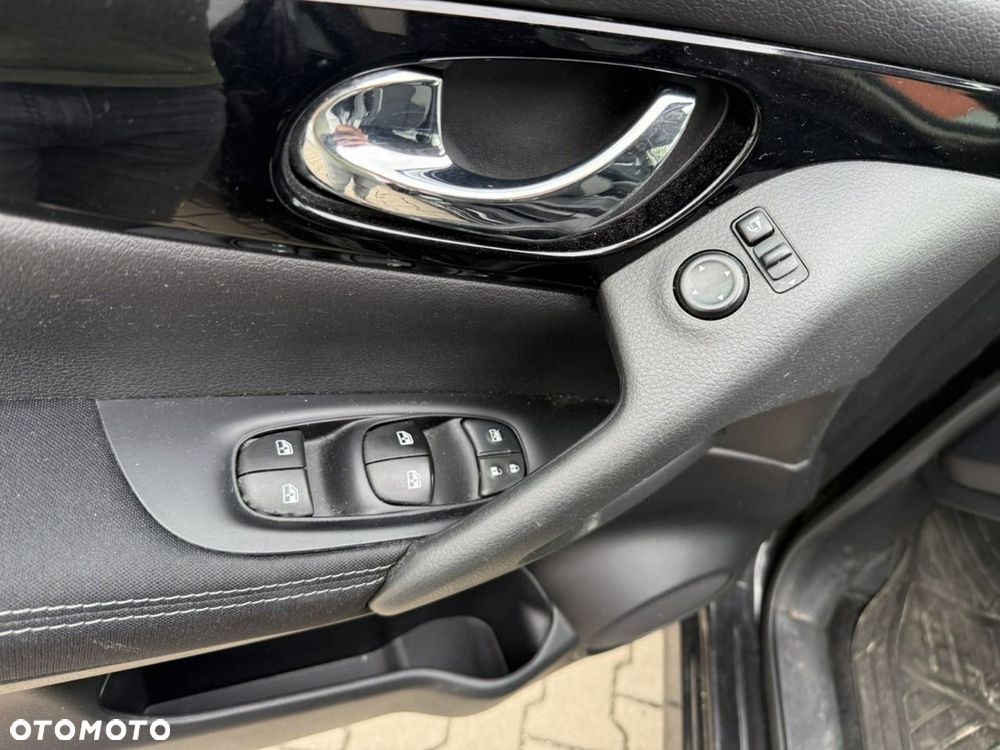 Nissan Qashqai 1.5 dCi Visia - 27