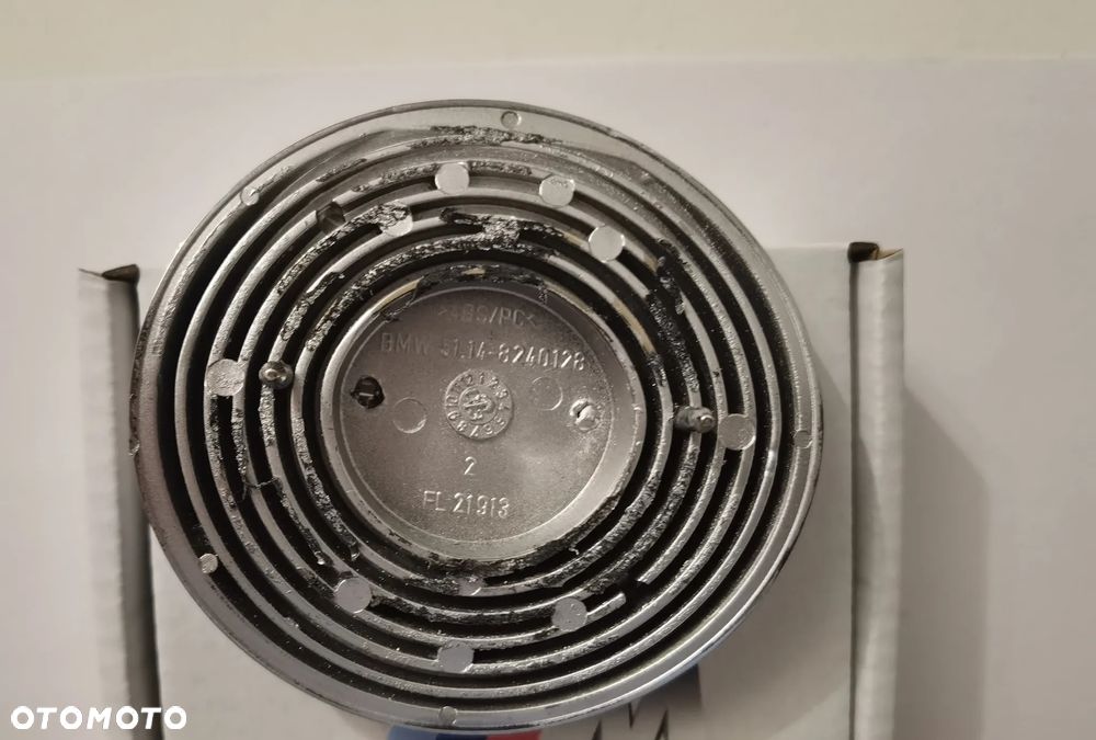 Znaczek LOGO BMW E46 Touring KLAPY BAGAŻNIKA 51148240128 - 3