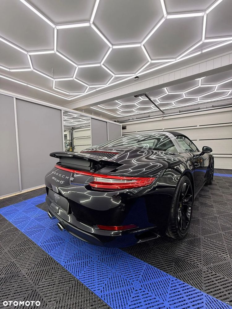 Porsche 911 Targa 4 PDK - 8