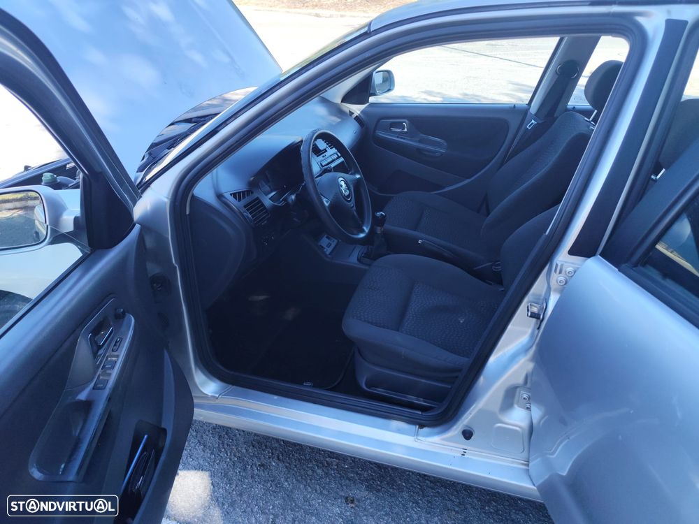 SEAT Cordoba Vario 1.4 16V Signo - 4