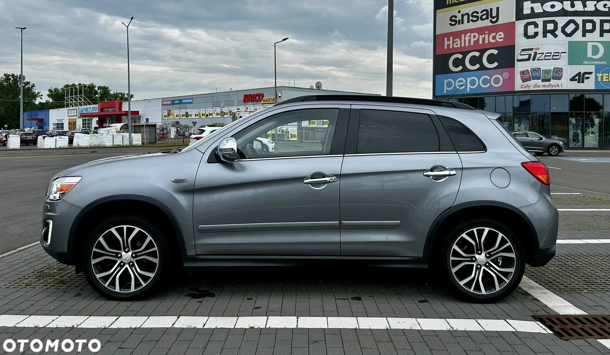 Mitsubishi ASX - 8