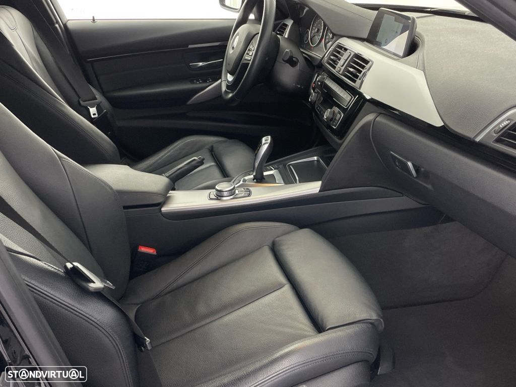 BMW 330 e iPerformance - 23