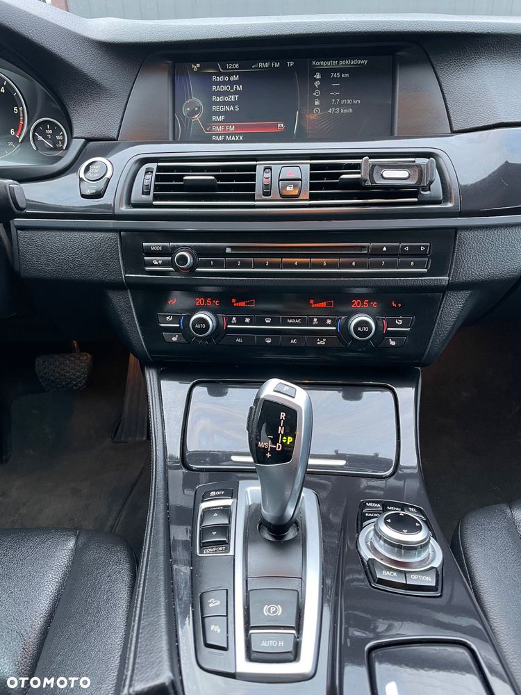 BMW Seria 5 530d xDrive - 9