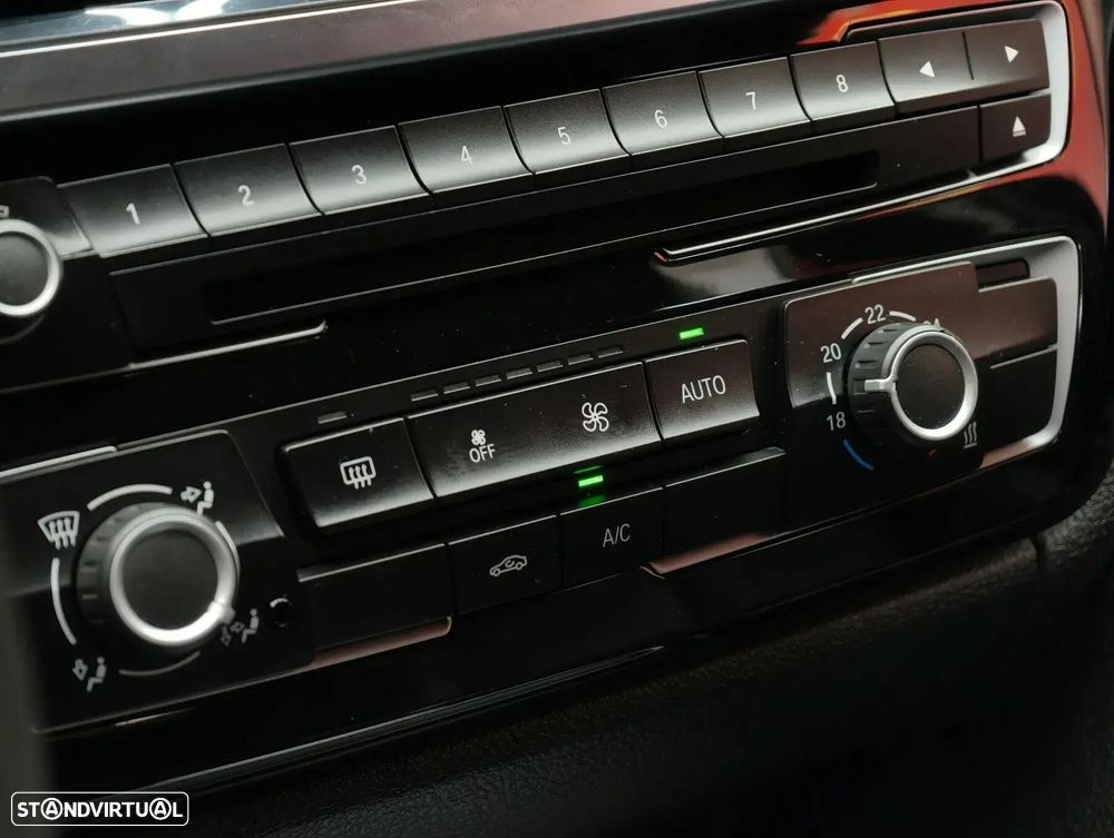 BMW 318 d Line Sport Auto - 52