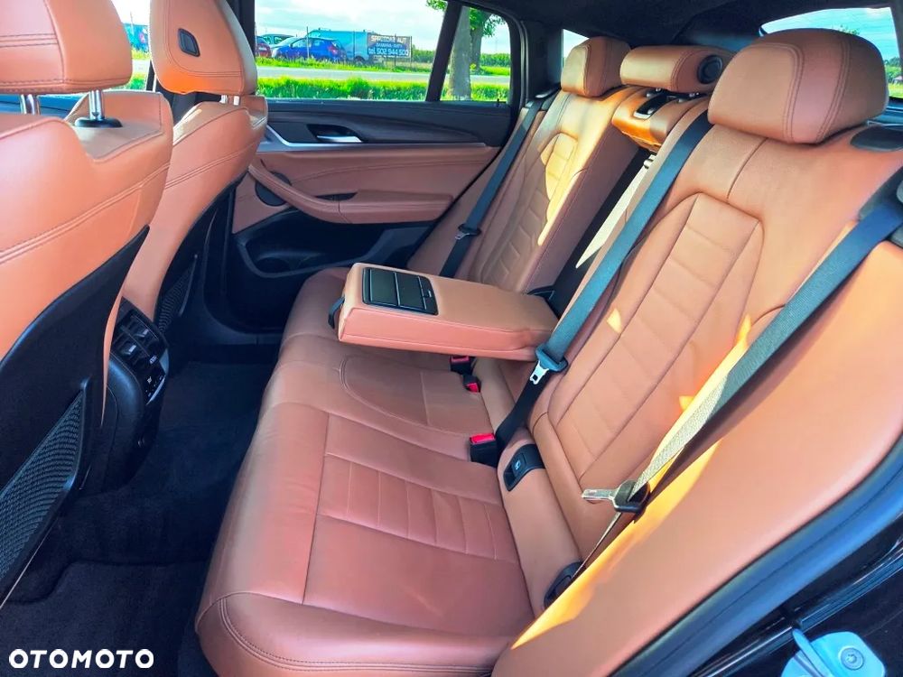 BMW X4 xDrive20d xLine sport - 28