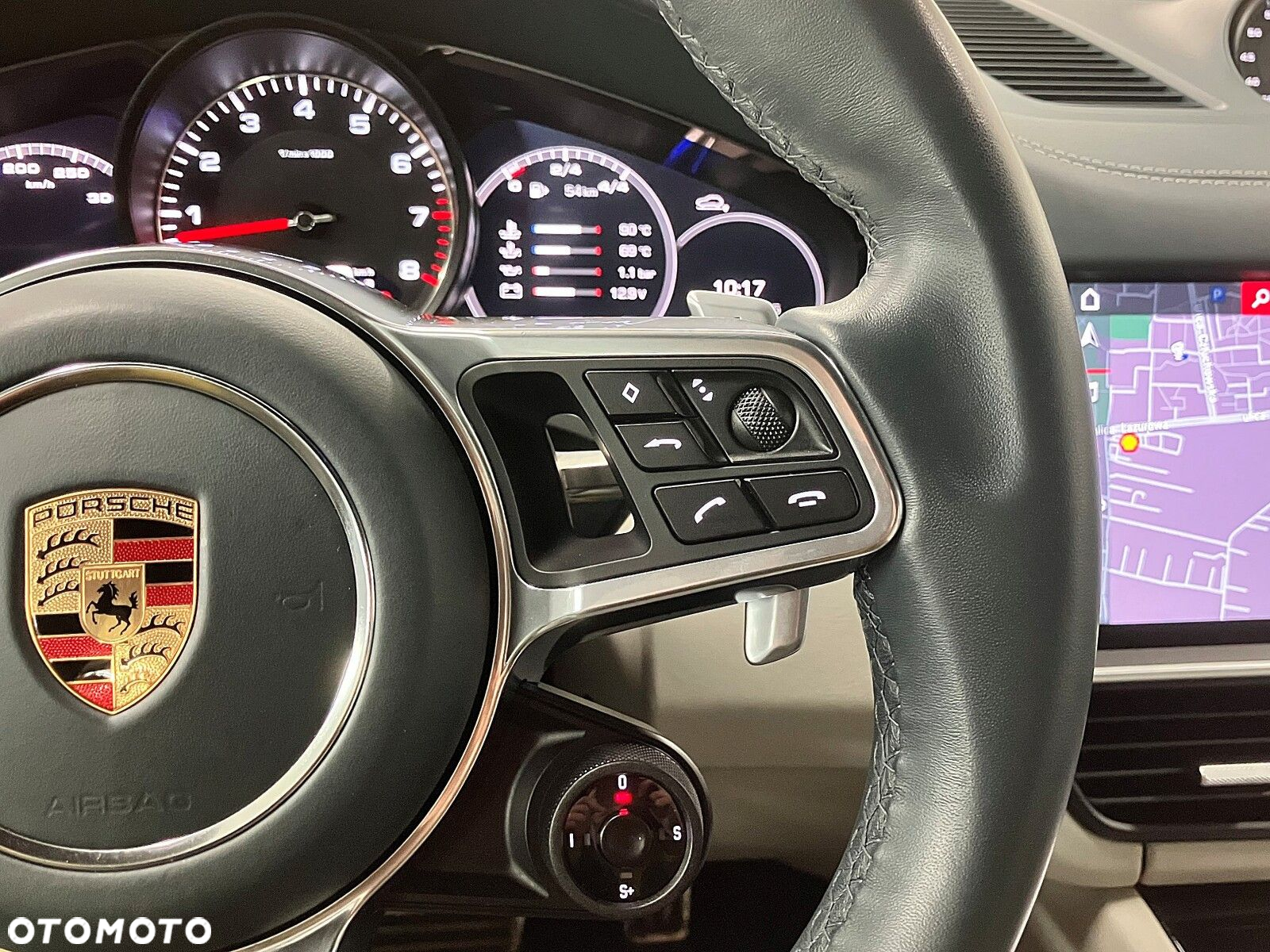 Porsche Cayenne - 30