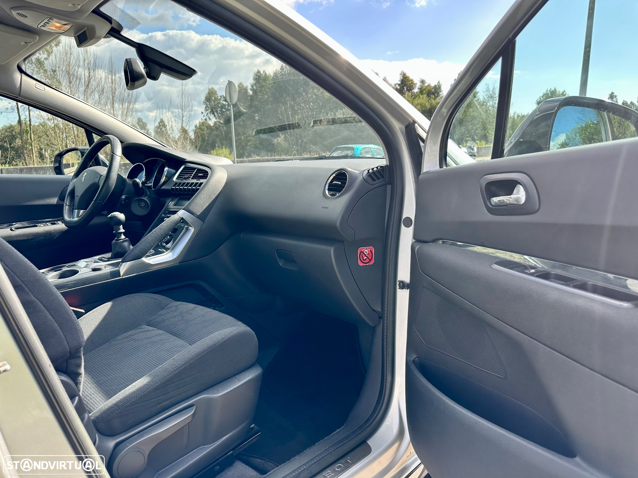 Peugeot 3008 1.6 HDi Allure - 28