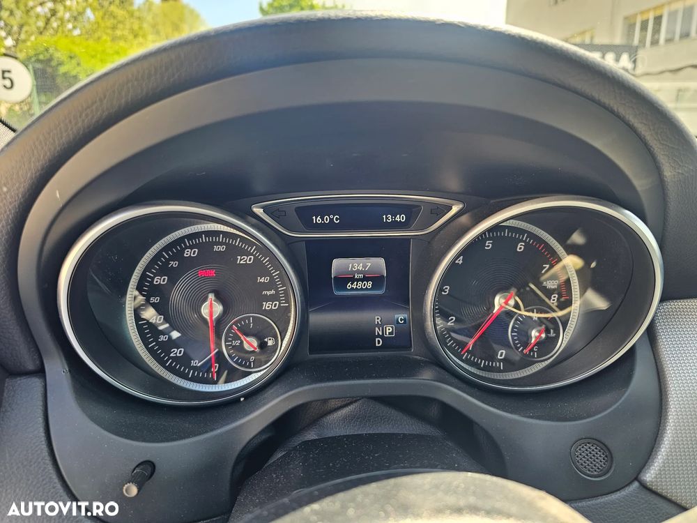 Mercedes-Benz GLA - 18