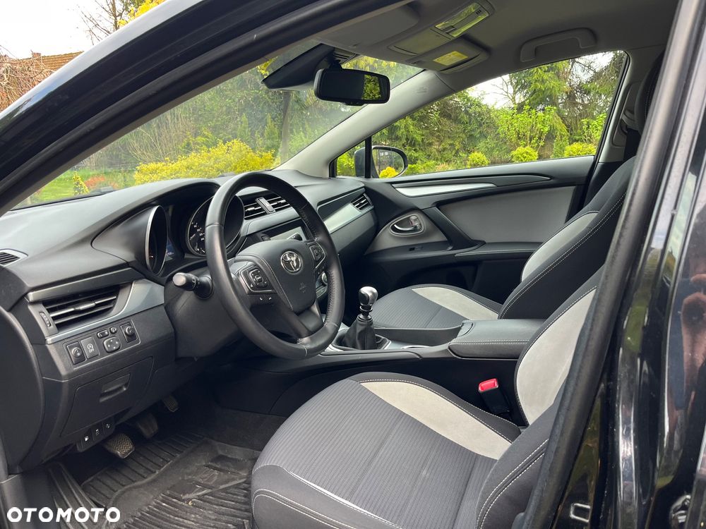 Toyota Avensis 2.0 D-4D Prestige - 10