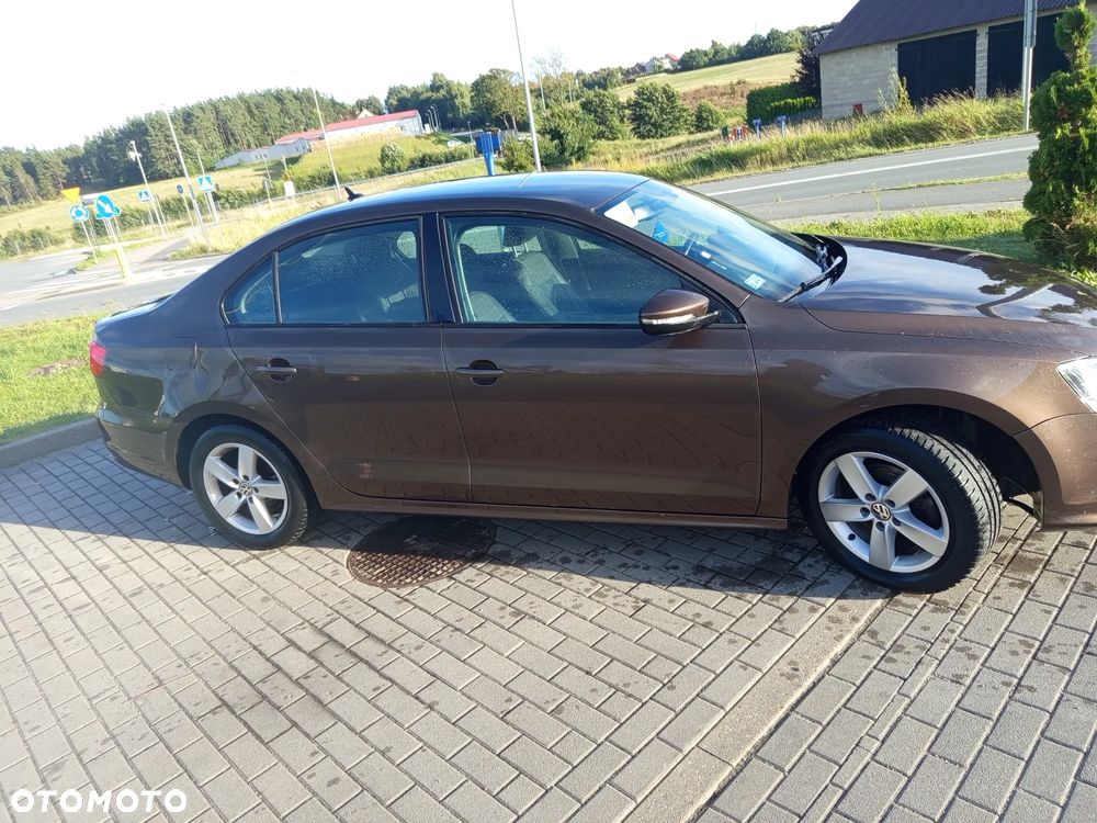Volkswagen Jetta - 19