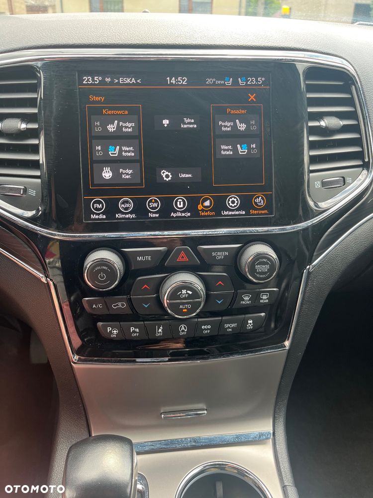 Jeep Grand Cherokee - 29