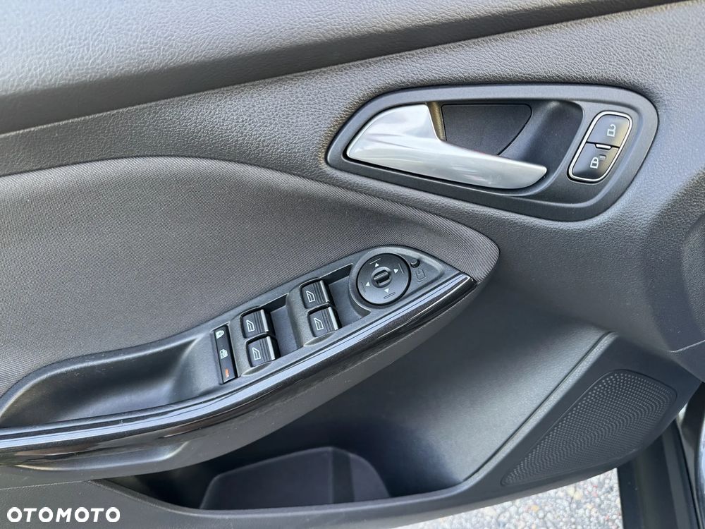 Ford Focus 2.0 TDCi SYNC Edition ASS - 29