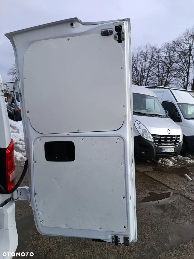 Mercedes-Benz VITO 1.6 diesel 111 CDI, WERSJA LONG L2H1! PRZEBIEG TYLKO 154000!! BOGATE WYPOSAŻENIE, STAN SUPER, 2015 rok, BEZ WKŁADU FINANSOWEGO! - 27