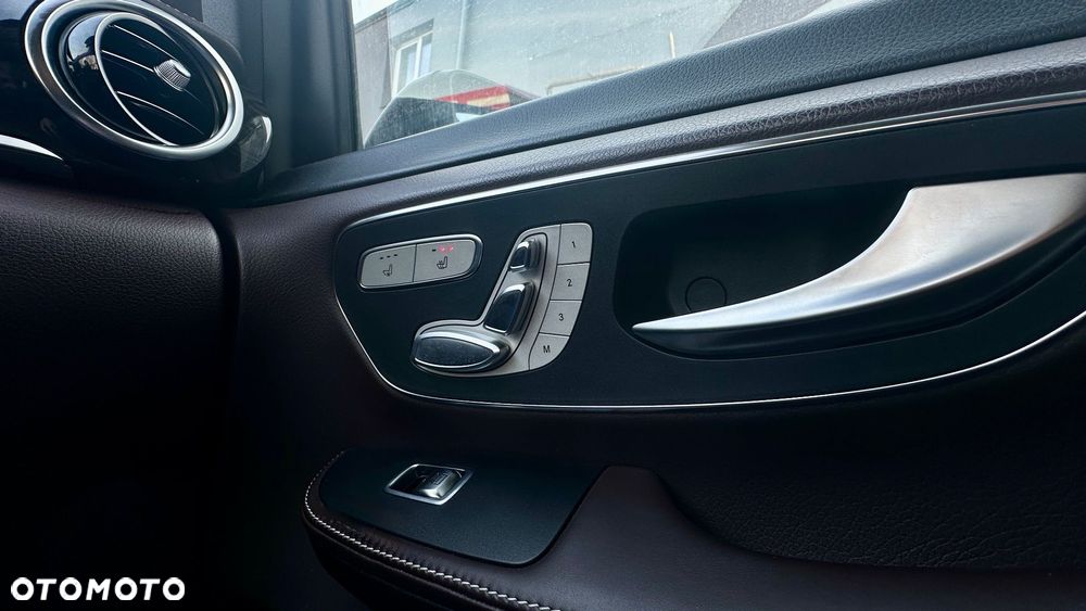 Mercedes-Benz Klasa V 250 d 4-Matic Avantgarde 7G-Tronic (d³ugi) - 25