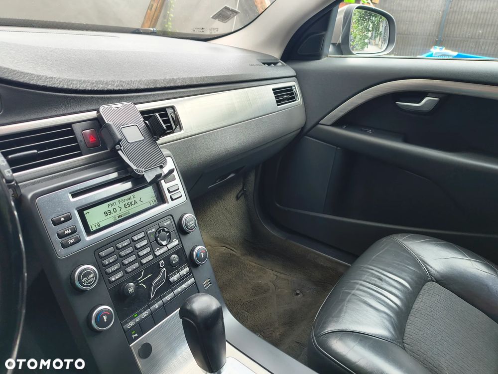 Volvo V70 2.5T Momentum - 7