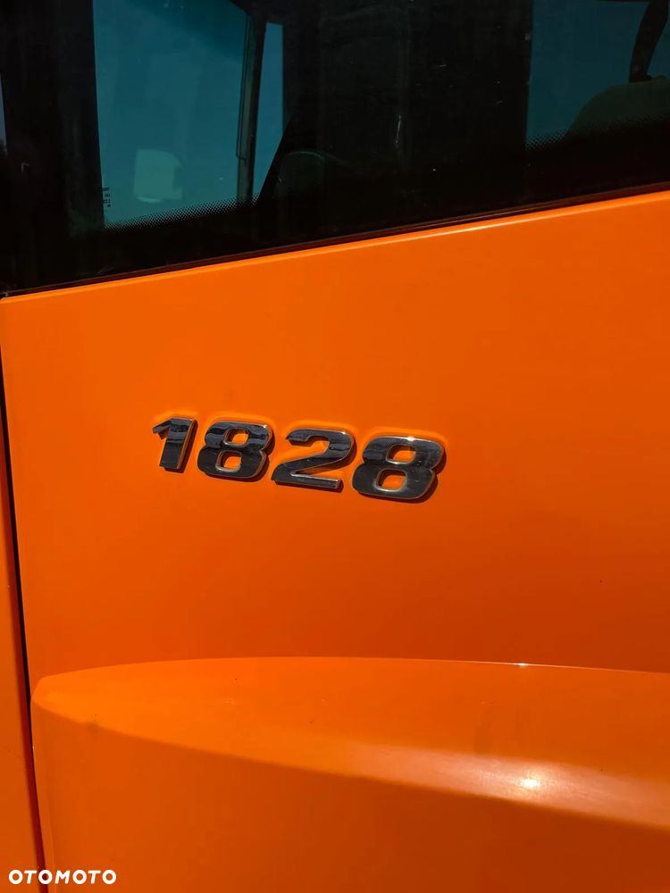 Mercedes-Benz 1829 econic Gaz - 6