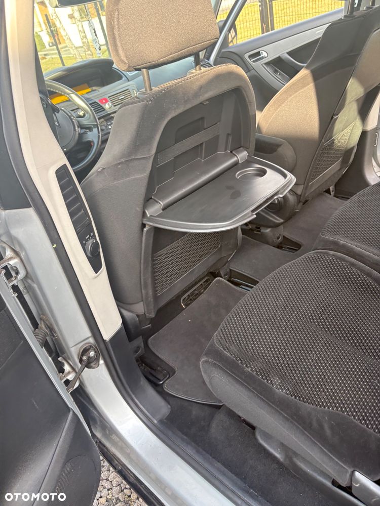 Citroën C4 Picasso - 18