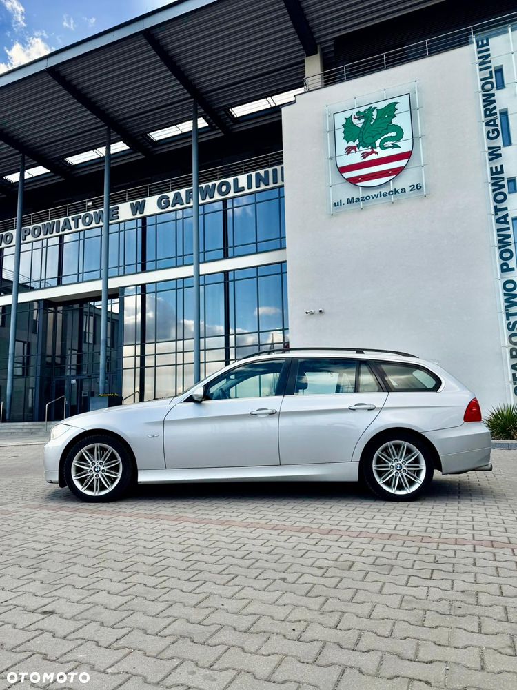 BMW Seria 3 325i xDrive - 2
