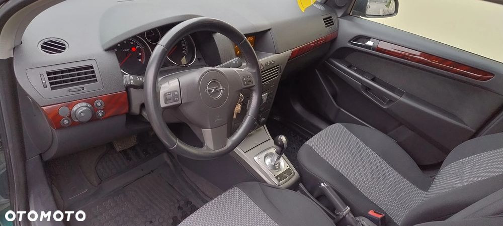 Opel Astra 1.6 Enjoy Easytronic - 5