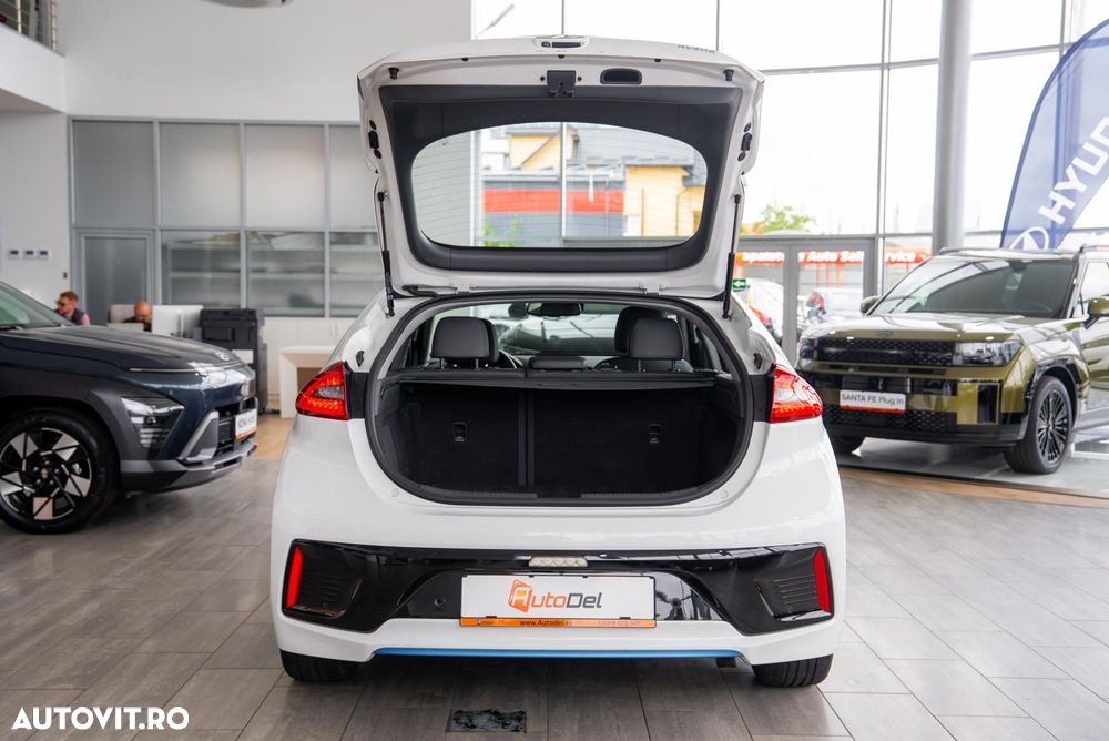 Hyundai IONIQ 1.6 GDI Premium - 17