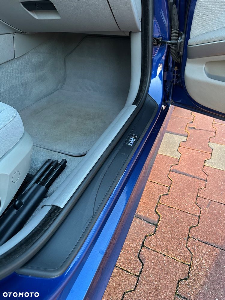 BMW Seria 3 320d - 22