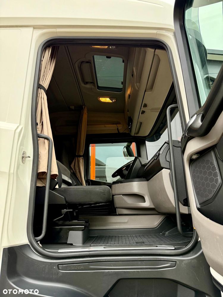 Scania R 450 chłodnia // 22 Epal // Świeżo z Niemiec! // sypialka // winda DHOLLANDIA // kühlkoffer, refrigerated box, fridge - 26