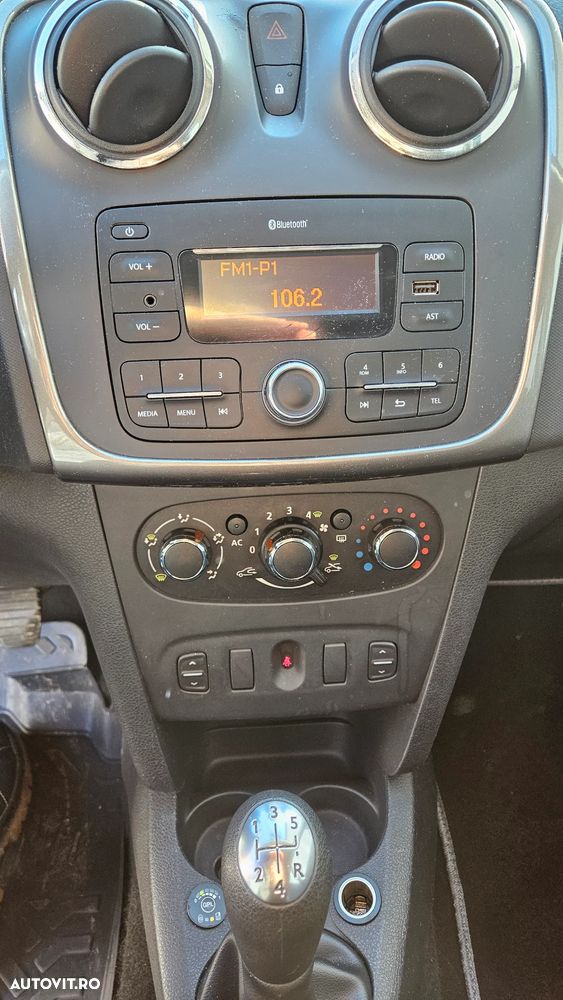 Dacia Sandero 1.2 75CP Laureate - 9