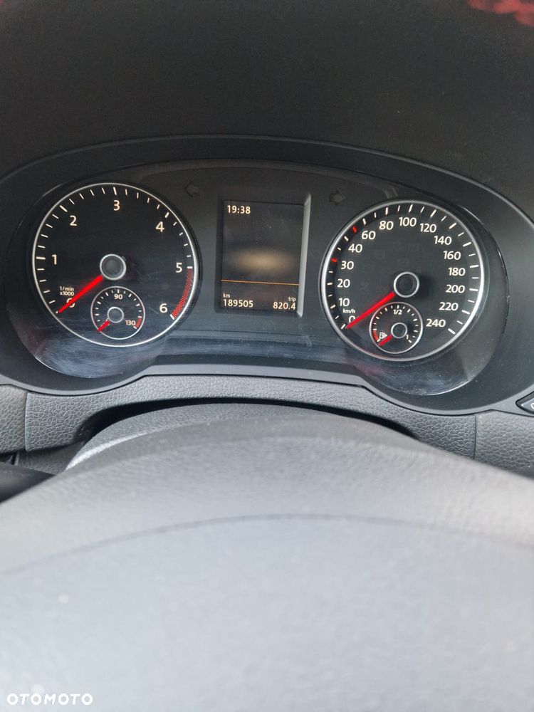 Seat Alhambra 2016 photo 4