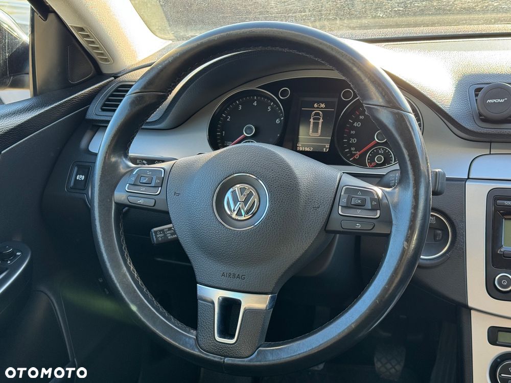 Volkswagen Passat 1.8 TSI R-Line Edition - 29