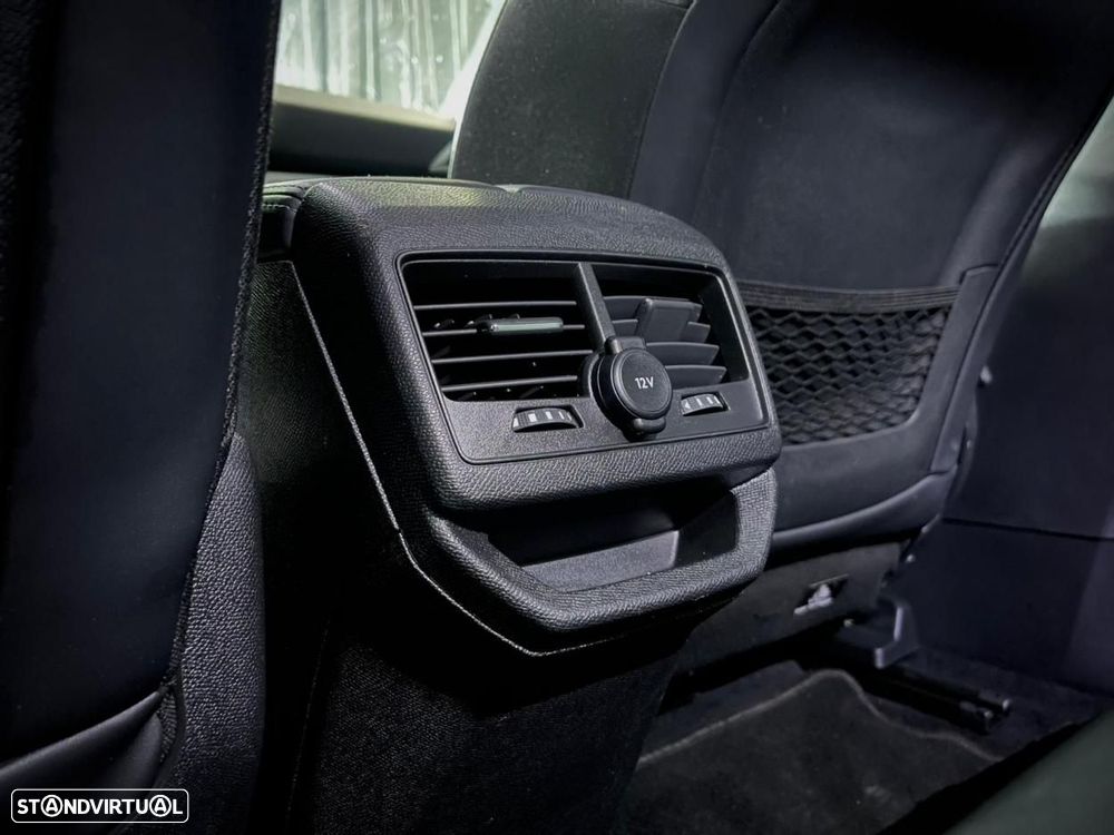 Peugeot 3008 1.6 Hybrid Allure Pack e-EAT8 - 23