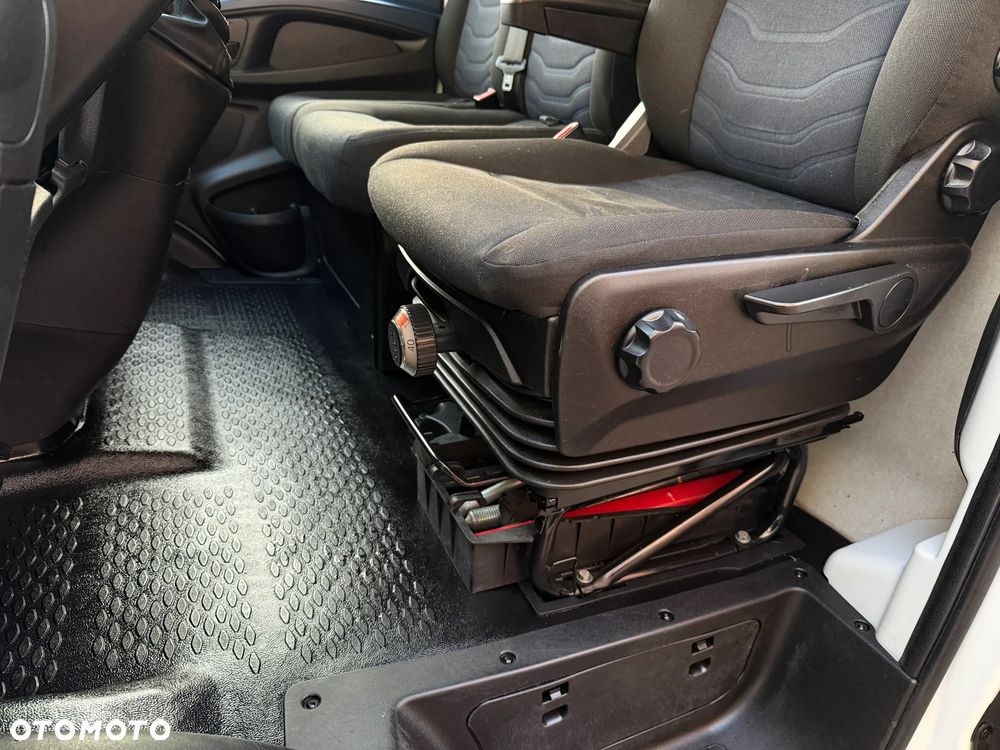 Iveco Daily L3H2 HI-MATIC - 21