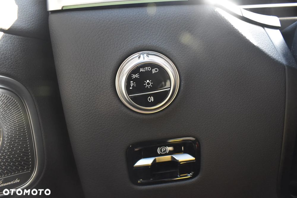 Mercedes-Benz GLC 300 d mHEV 4-Matic Avantgarde - 25