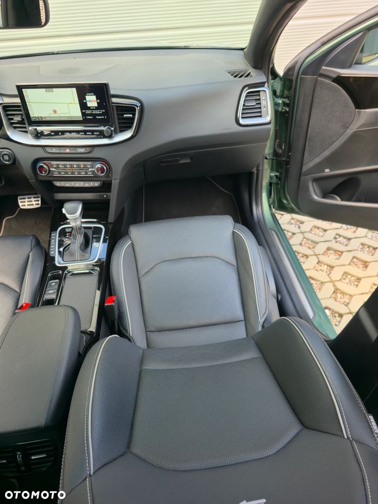 Kia ProCeed 1.5 T-GDI GT Line DCT - 24