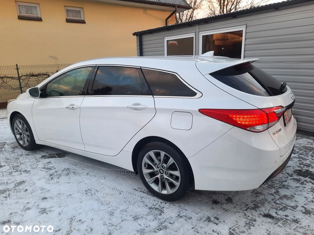 Hyundai i40 i40cw 1.7 CRDi Automatik Fifa World Cup Edition - 4